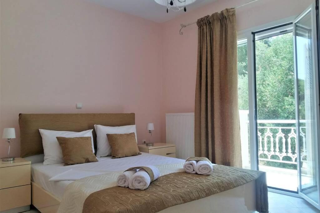 Sea And Mountains View Apartment Argostoli  Exterior foto